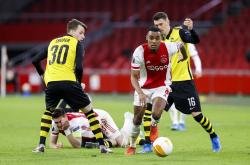 AC米兰战平阿贾克斯，双方激烈对抗