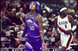 包含爵士陷入低谷，复出首战轰40分连败，快船球队命运悬念！的词条