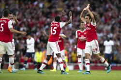 AC米兰前锋极速突破，意甲领头羊欧冠战绩亮眼的简单介绍